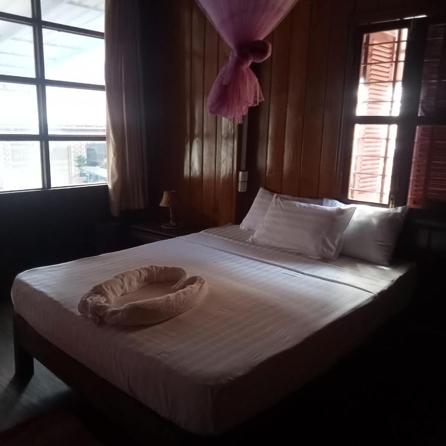 Nomad Guesthouse Kratie Dış mekan fotoğraf