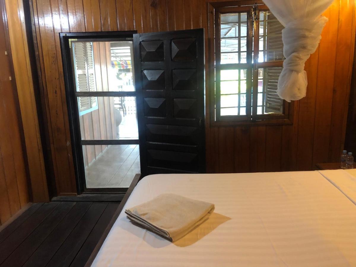 Nomad Guesthouse Kratie Dış mekan fotoğraf