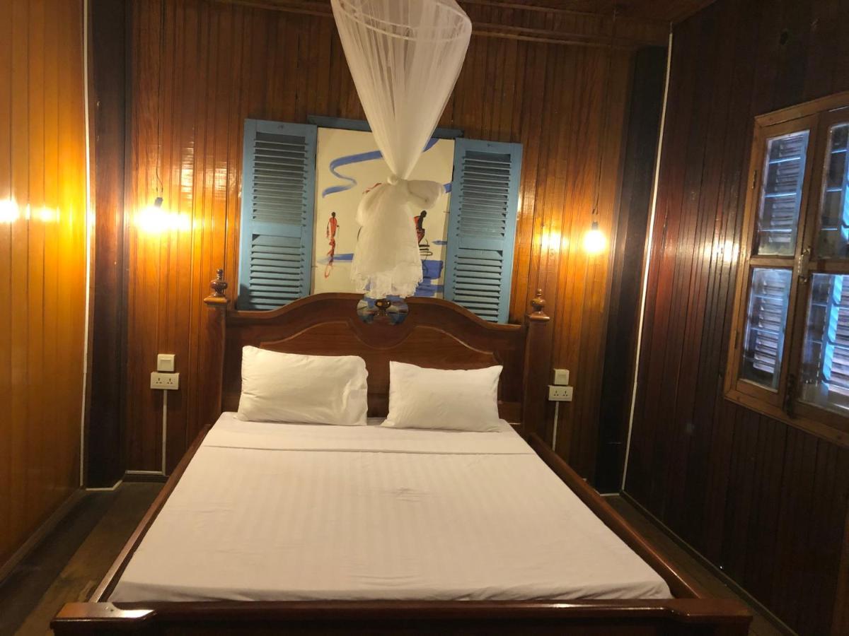 Nomad Guesthouse Kratie Dış mekan fotoğraf