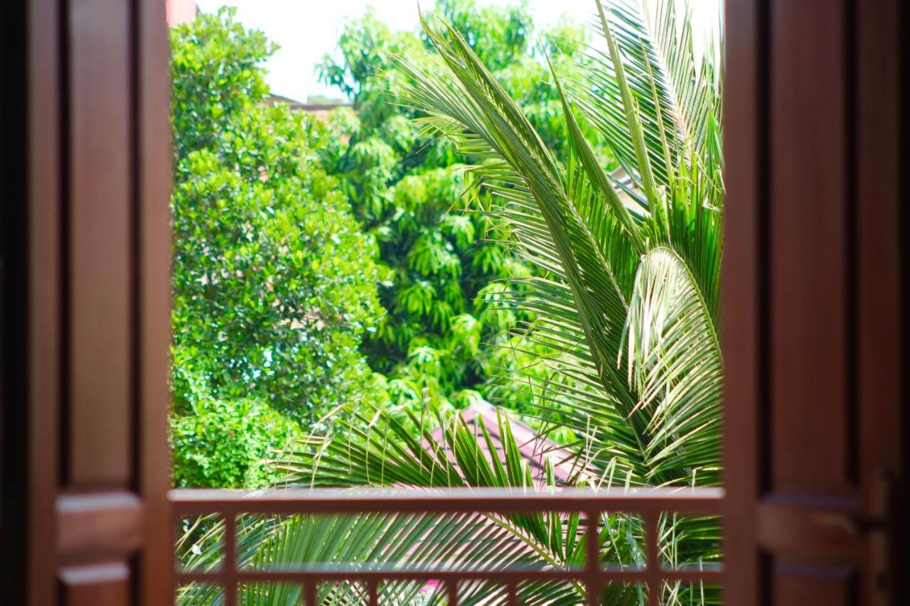 Nomad Guesthouse Kratie Dış mekan fotoğraf